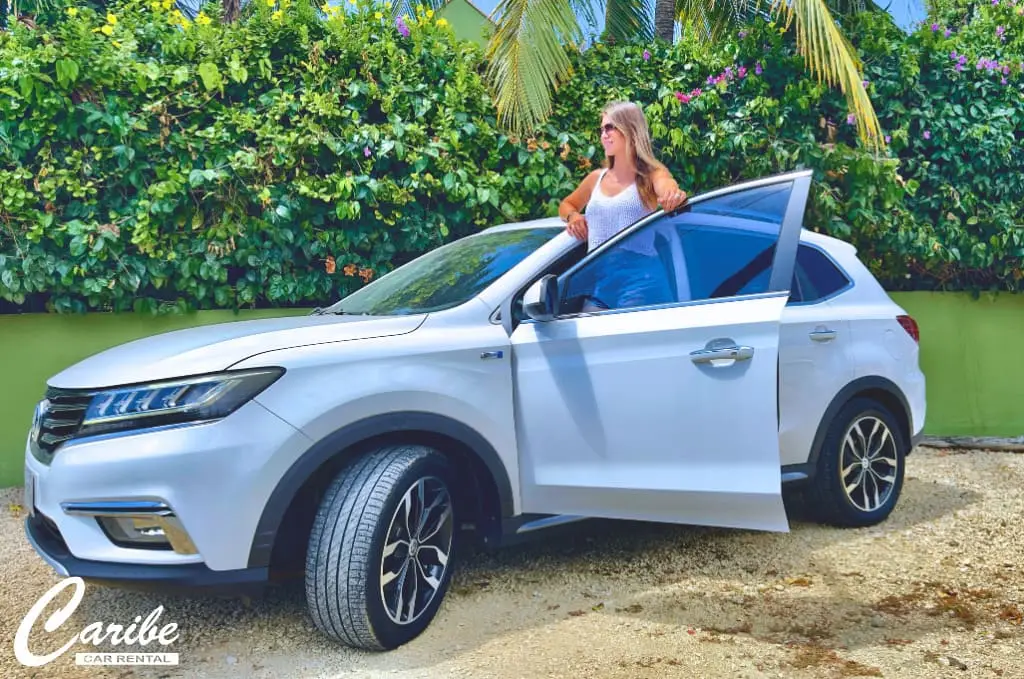 Rental car mazda RX 5 bonaire right side view