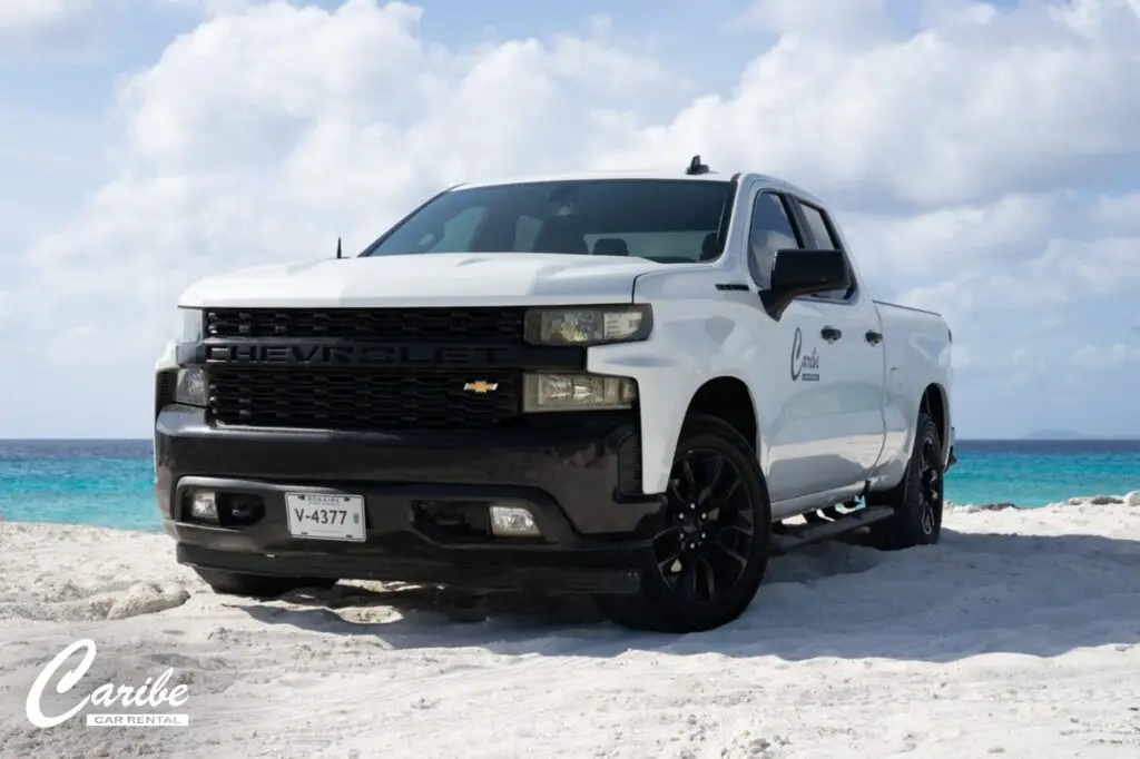 Premium Luxury Pickup Chevrolet Silverado Front Left View